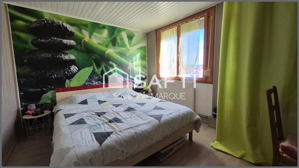 Maison de Village libre sur 3 faces