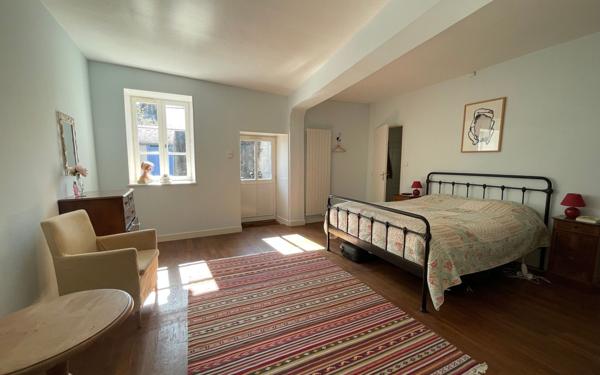 Maison à vendre    5 pièces •  Le Brethon