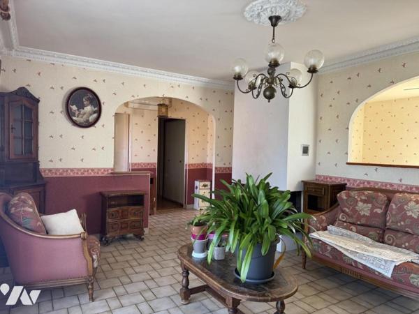 Pavillon traditionnel sur sous-sol