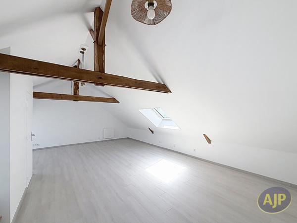 Maison à vendre Saffre - 8 pièces, 185m² avec 5 chambre(s) à 316 500€ - AJP Immobilier Nort-sur-Erdre