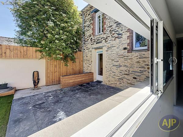 Maison à vendre Saffre - 8 pièces, 185m² avec 5 chambre(s) à 316 500€ - AJP Immobilier Nort-sur-Erdre