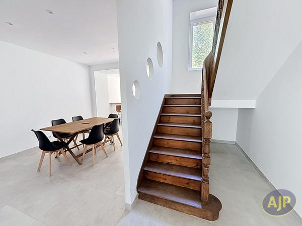 Maison à vendre Saffre - 8 pièces, 185m² avec 5 chambre(s) à 316 500€ - AJP Immobilier Nort-sur-Erdre
