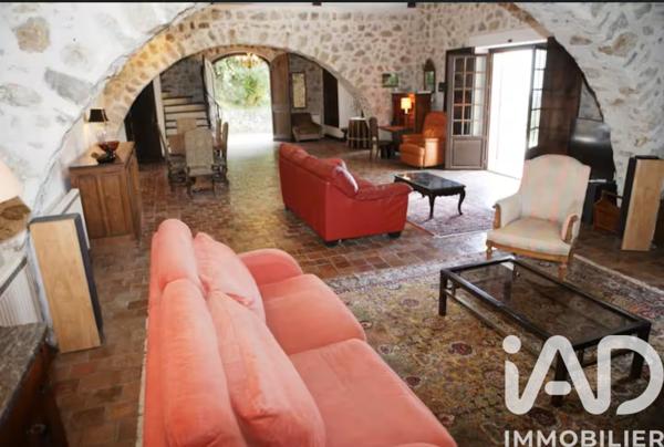 Maison à vendre 7 pièces 205 m² Nice