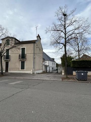 Parking / Box à louer à Dijon (21000)