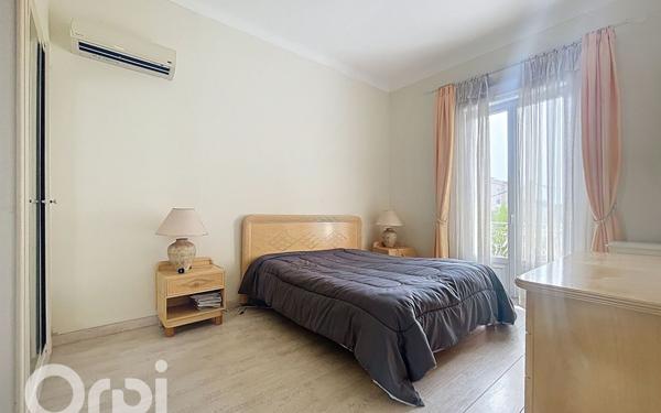 Maison à vendre    3 pièces •  Saint-Raphaël