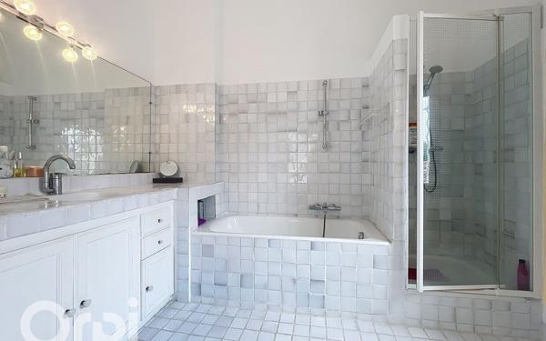 Maison à vendre    3 pièces •  Saint-Raphaël