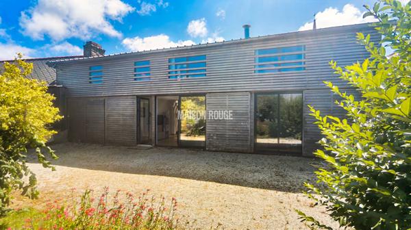 MAISON D'ARCHITECTE DE TYPE LOFT PLEIN COUR DE PLEUBIAN (22610)