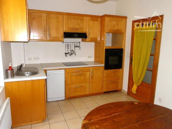 Découvrez ce charmant appartement de 64 m² situé dans la commune de Brignoud/Villard-Bonnot.