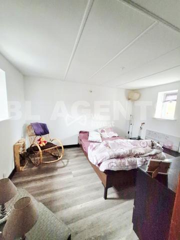 Immeuble de rapport en 2 lots + dépendances à Lorgies