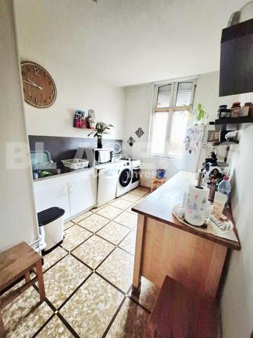 Immeuble de rapport en 2 lots + dépendances à Lorgies
