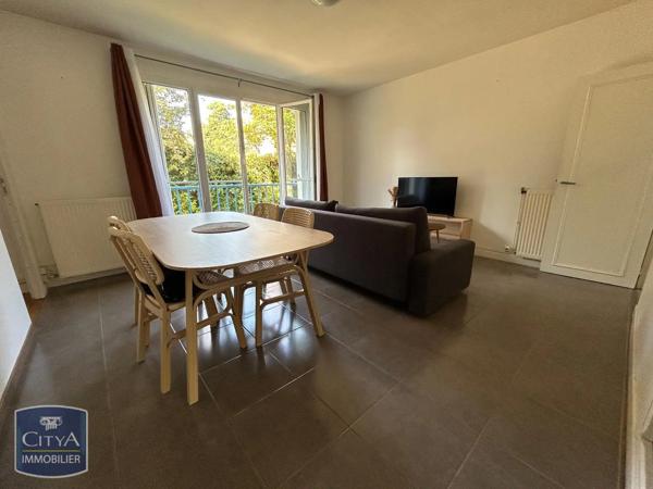 Appartement à louer 4 pièces 65.02m² Alençon (61000)