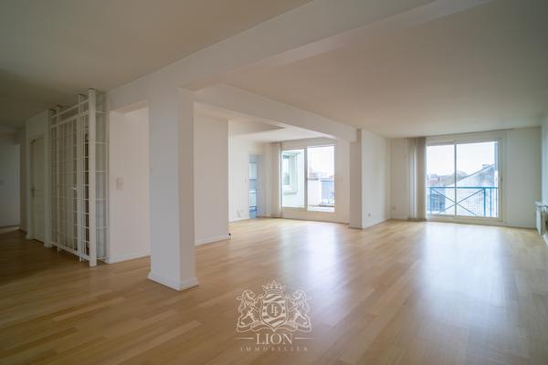 Appt dernier étage, terrasse, garage ou parking possible