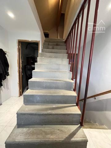 Ensemble immobilier à fort potentiel (Licence IV, restauration & gîtes) au cœur de l'Aubrac.