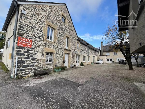 Ensemble immobilier à fort potentiel (Licence IV, restauration & gîtes) au cœur de l'Aubrac.