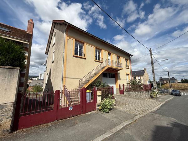 Appartement 7 pièces 212.3 m2