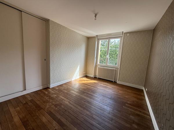Appartement 7 pièces 212.3 m2