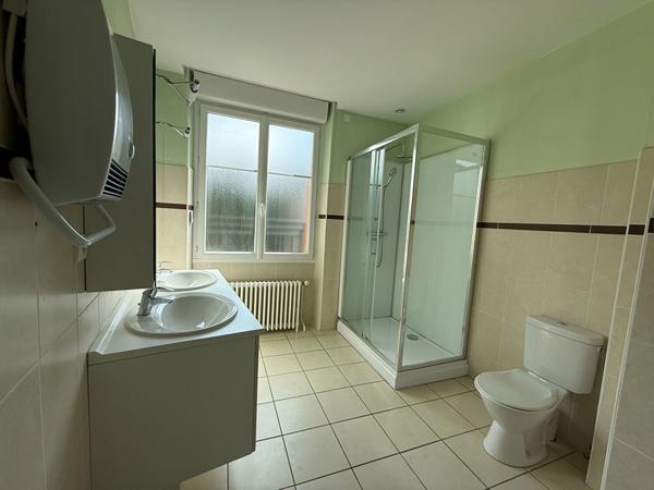 Appartement 7 pièces 212.3 m2