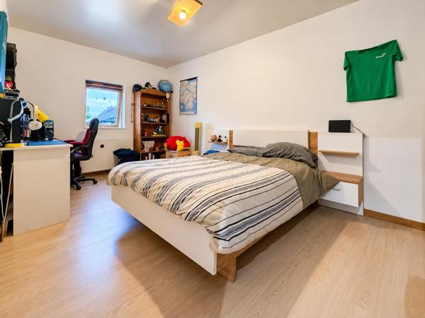 Maison à CHANGE, 72560 - 7 pièces 177m²