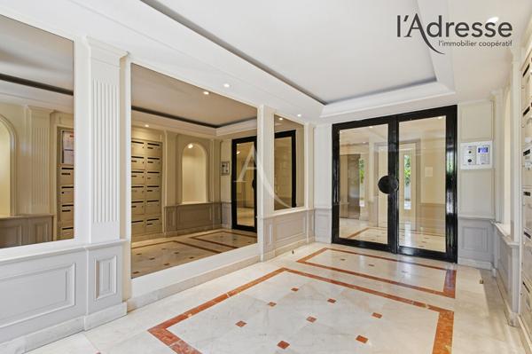 Suresnes Foch - Magnifique duplex 6 pièces de 176m² avec terrasse