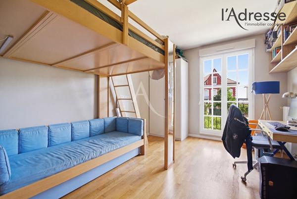 Suresnes Foch - Magnifique duplex 6 pièces de 176m² avec terrasse