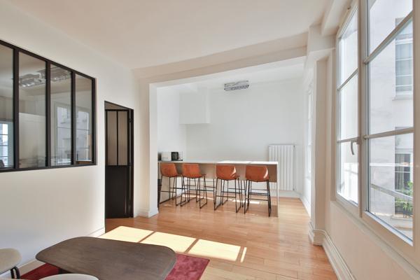Bureaux à louer à PARIS 75001