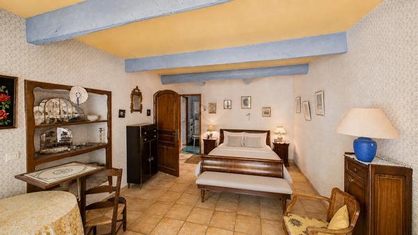 Sauveterre - Maison familiale de caractère, 4 chambres et terrain arboré de 2 600 m² Sauveterre