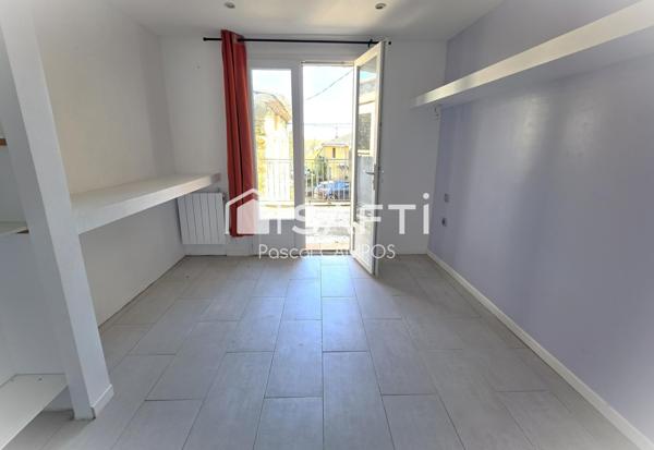 Maison de village 3 chambres avec cour et garage