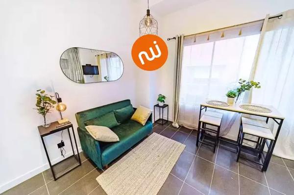 CALUIRE - Superbe studio meublé de 14.01 m²