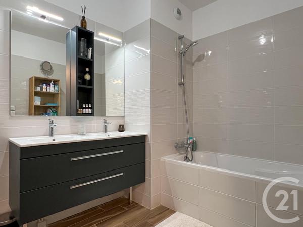 Appartement T3 à vendre  3 pièces - 70,35 m2 AIX EN PROVENCE - 13