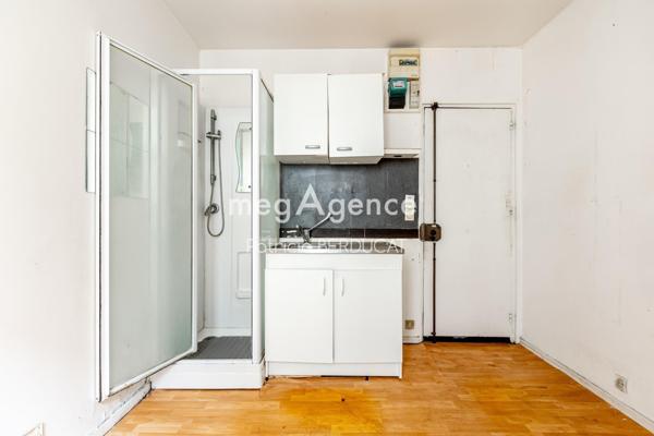 Appartement à PARIS 14E ARRONDISSEMENT, 75014 - 1 pièce 9m²