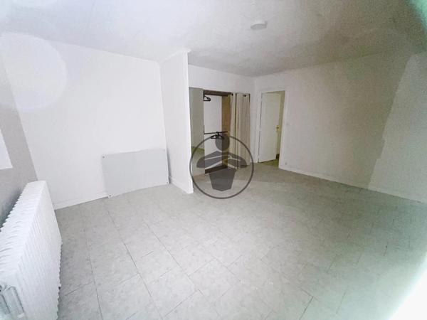 Location Appartement 2 pièces 69 m2 à Saint-Quentin