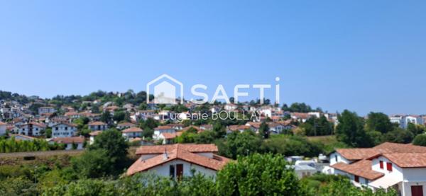 Maison basque, garage et grands espaces – Ciboure
