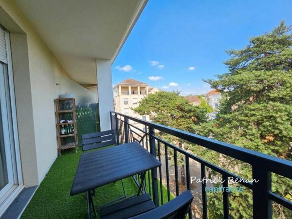 Appartement à vendre 3 pièces T3 GUYANCOURT (78)