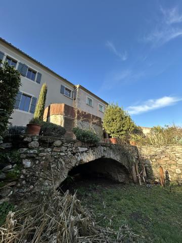 Belle Maison de caractère entièrement rénovée de 108 m²  Montolieu (11170)