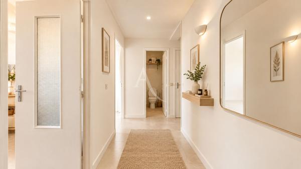 Les Pavillons Sous Bois, au pied du tramway, Appartement 2 pièces 45 m2