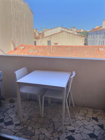 A louer une chambre en colocation dans un appartement de type 3 - Marseille 13005 - secteur Baille