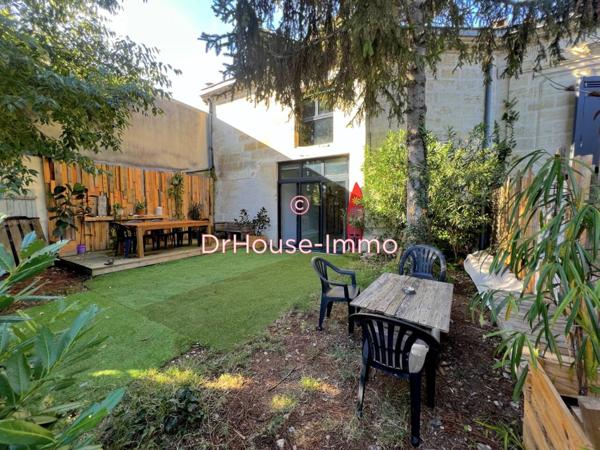 Immeuble à vendre 4 pièces de 380 m²