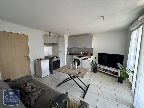 Appartement à louer 2 pièces 37m² Marseille (13004)