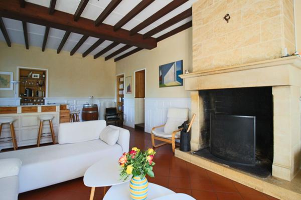 Maison bourgeoise 3 chambres avec piscine a Yvrac