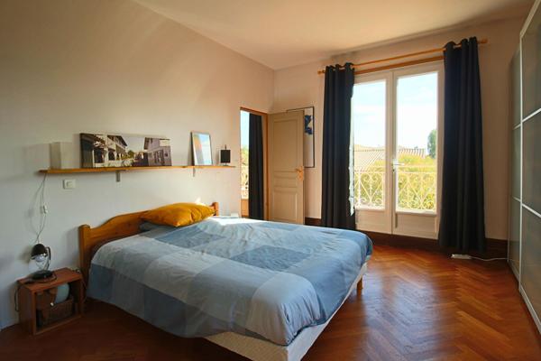 Maison bourgeoise 3 chambres avec piscine a Yvrac