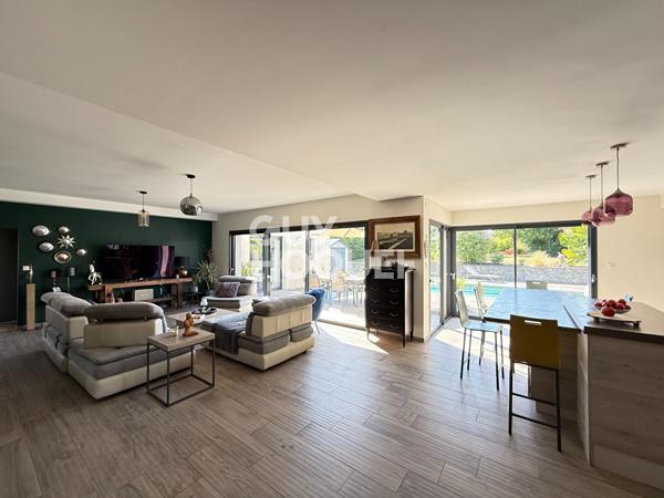 EXCLUSIVITÉ - PROCHE BOURGES