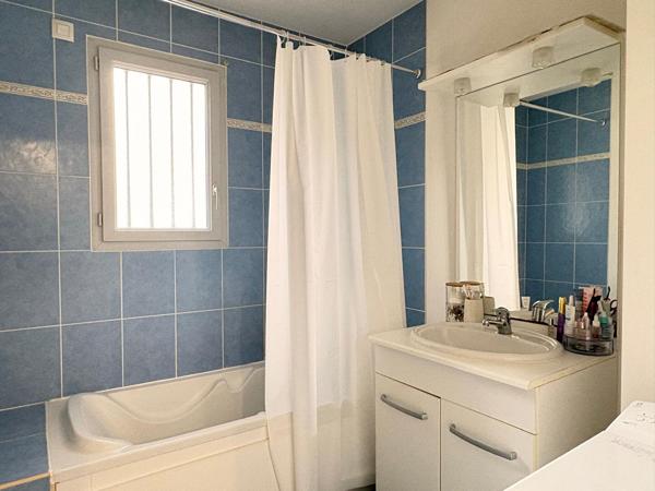 Appartement TRELAZE 2 pièce(s) 47 m2