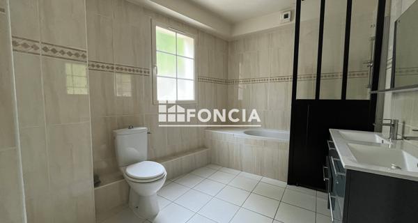 Location Appartement 3 pièces 76.32 m² - Dreux 28100