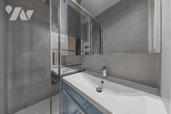 F2 de 43m2, lumineux, au calme et refait à neuf