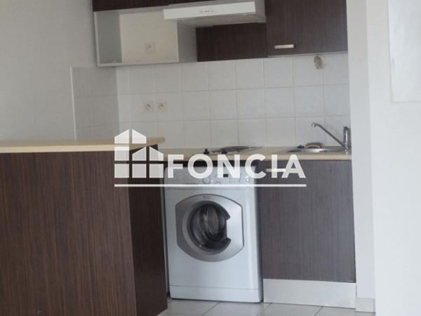 Location Appartement 2 pièces 35.75 m² - 19 AVENUE HOCHE Tarbes 65000
