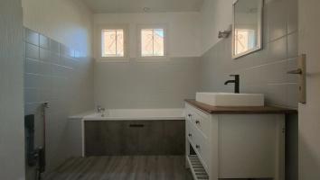 A 20 MN DE GISORS, JOLIE MAISON TRADITIONNELLE RENOVEE D'UNE SURFACE E 160 M² HAB SUR 2000 M² CLOS AU CALME Gisors (27140)