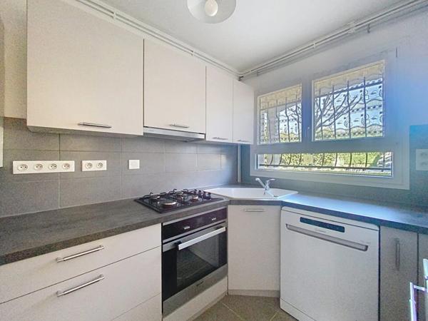 La Teste centre ! Maison 3 pièces de 59 m2 avec jardin, parking, et piscine !