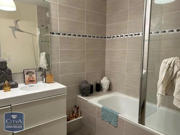 Appartement à louer 4 pièces 97.56m² Montpellier (34070)
