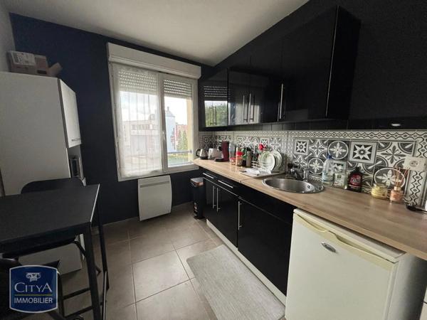 Appartement à louer 2 pièces 55.66m² Maubeuge (59600)