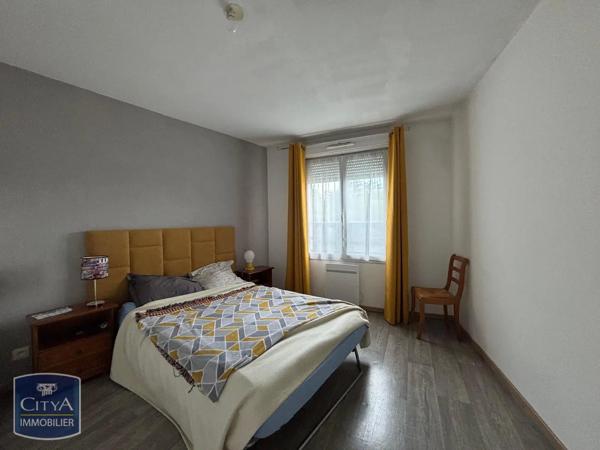 Appartement à louer 2 pièces 55.66m² Maubeuge (59600)